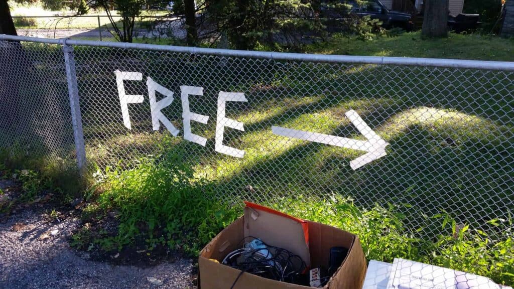 If you can't get money for your old clothes, consider putting up a free sign like this one