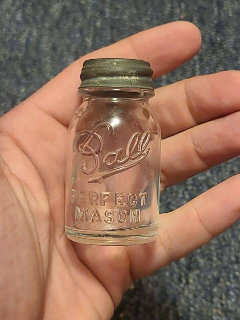 Rare Mason Jar Value Guide (7 Vintage Brands Worth Money)